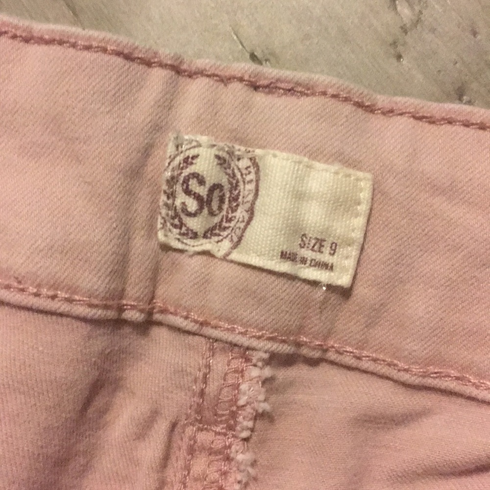 Capris - Picture 3 of 5